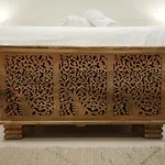 Studio With Private Entrance - 8A
