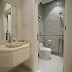 Studio With Private Entrance - 8A