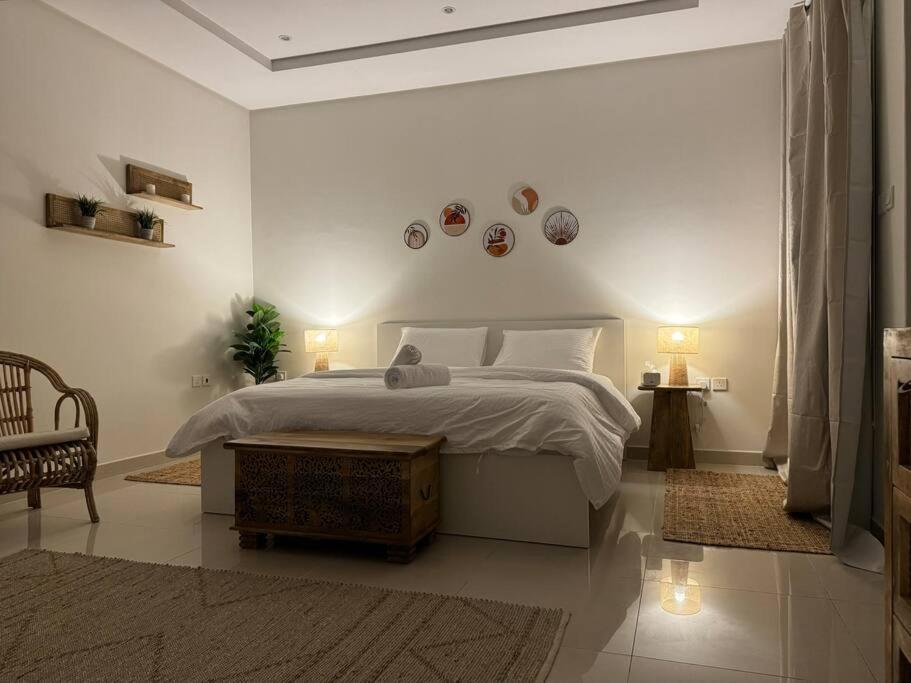 With Private Entrance - 8a Riyadh