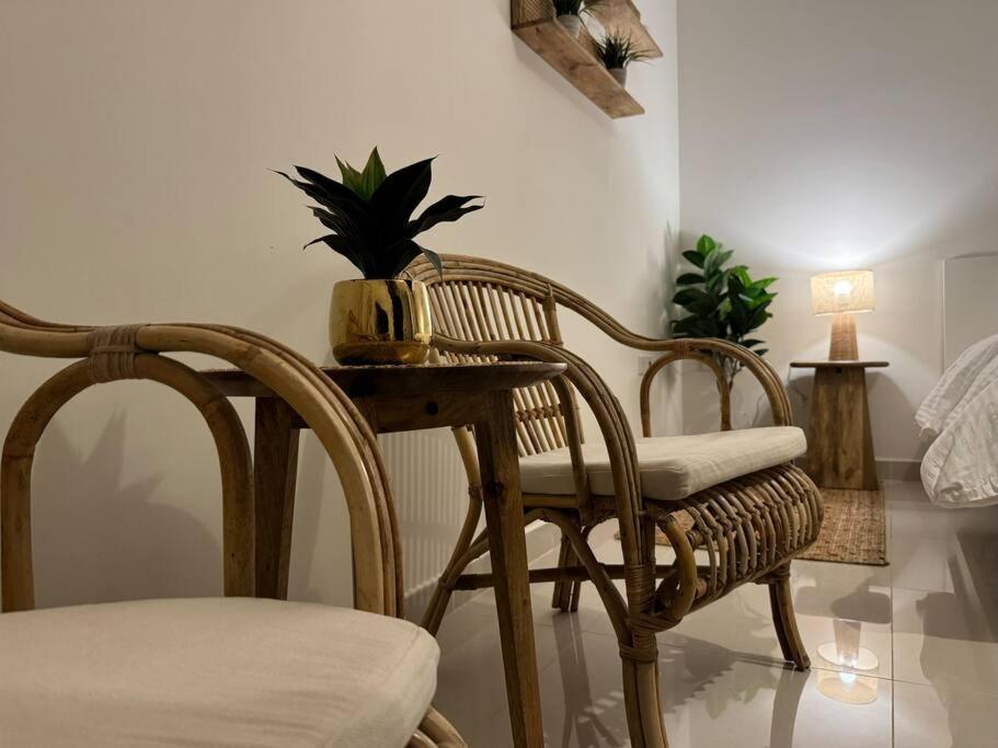 Apartment With Private Entrance - 8a Riyadh